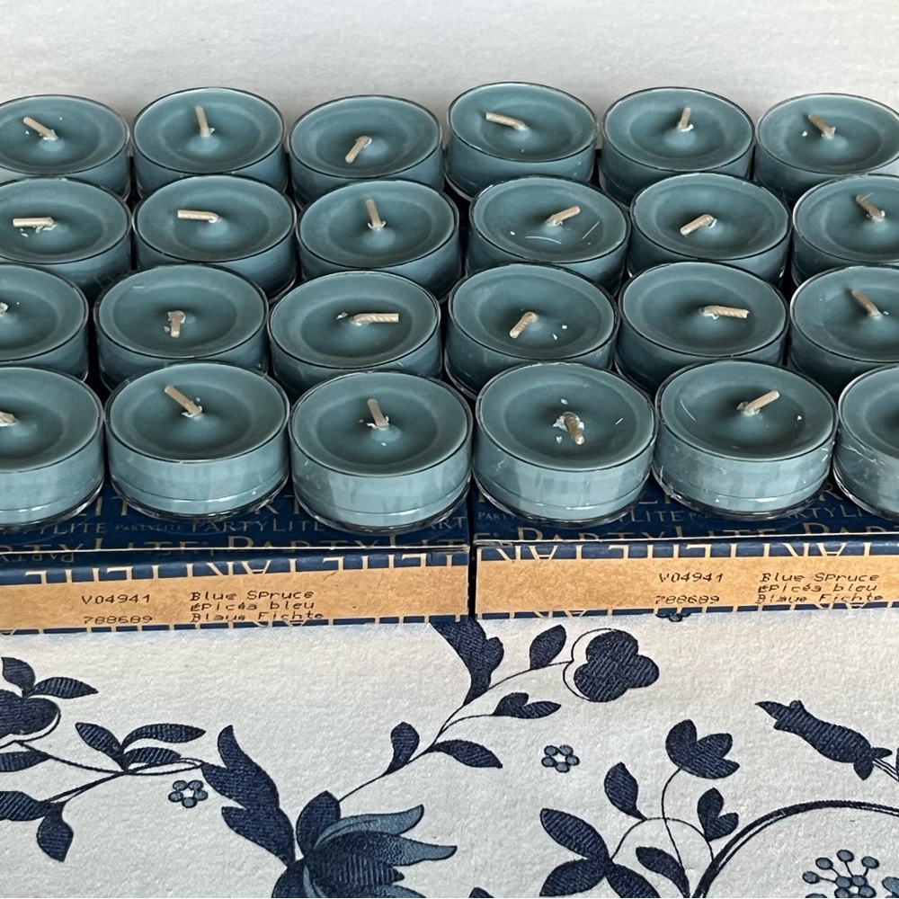 (24) PartyLite “Blue Spruce” Tealight Candles - (2) Boxes of 12 - Picture 4 of 6